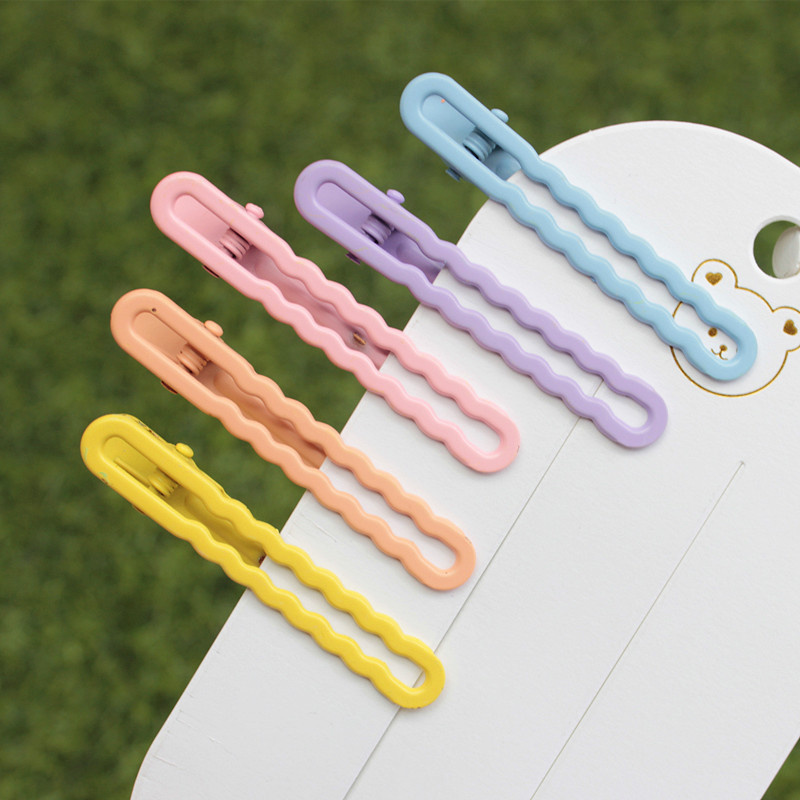 Colorful niche wave hair clip, - Resin Art For Kids recension och pris
