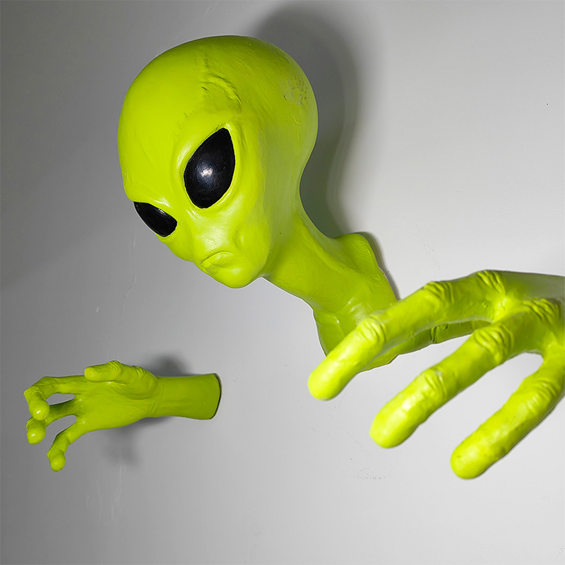 UFO Alien Wall Art Hanging Orn - Resin Art Zone recension och pris